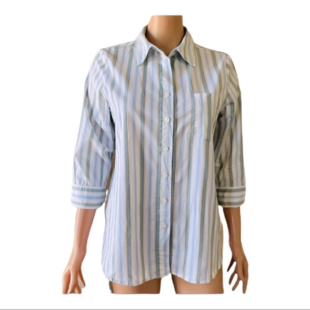 Liz Lange Maternity Button Down 3/4 Sleeve Top